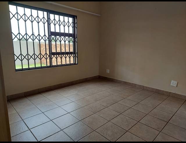 3 BEDROOM TOWNHOUSE FOR SALE IN MEYERTON SOUTH